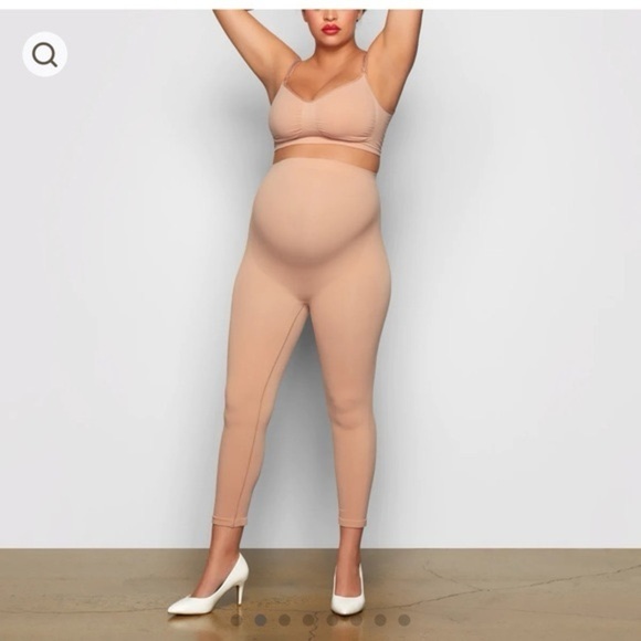 NEVER USED SHAPEWEAR✨ Skims MATERNITY SOLUTIONWEAR
TIGHT
SH-LEG-0149
SIENNA
S/M - Picture 1 of 8